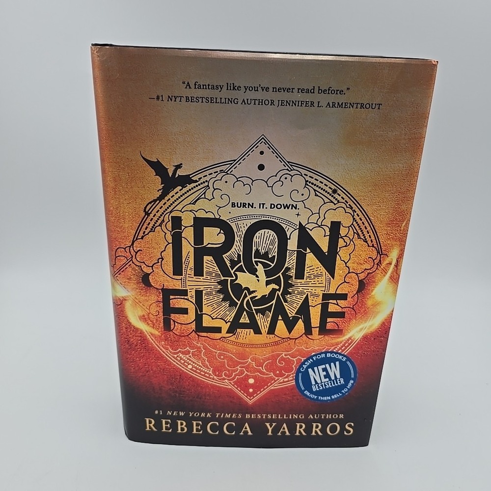 IRON FLAME - REBECCA YARROS - 2023 -‎ 1ST EDITION - BLACK SPRAYED EDGES - HC/DJ